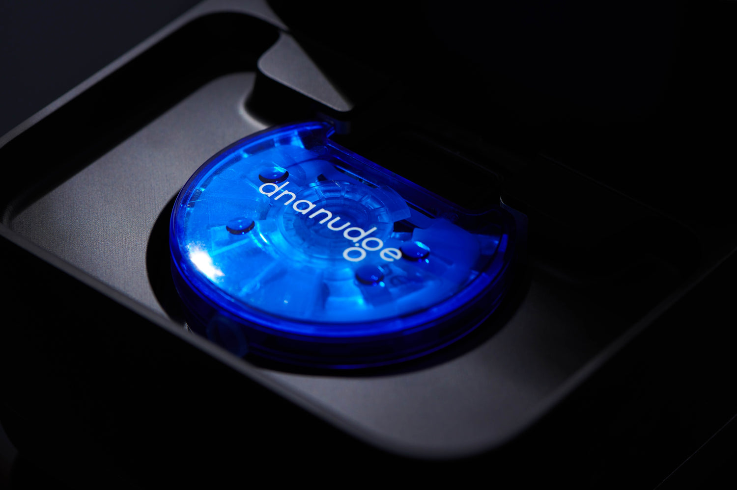 NantNudge and DnaNudge Launch a Revolutionary Genomic Handheld Device
